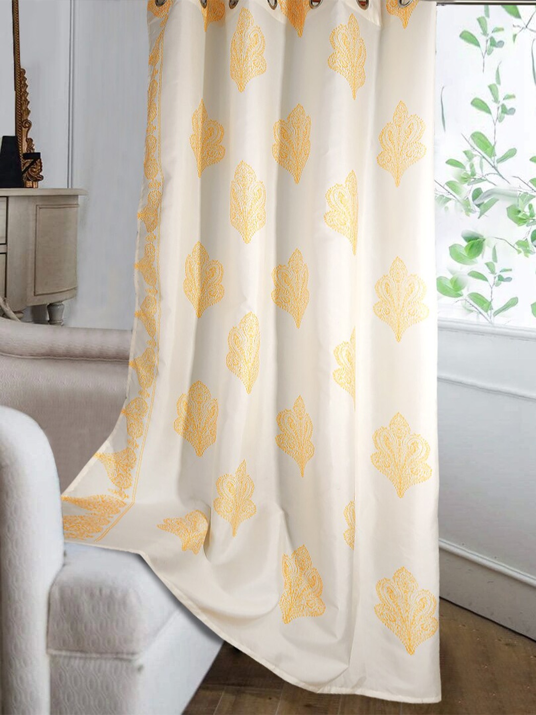 

Cortina Off-White & Mustard Yellow Ethnic Motifs Single Silk Door Curtain