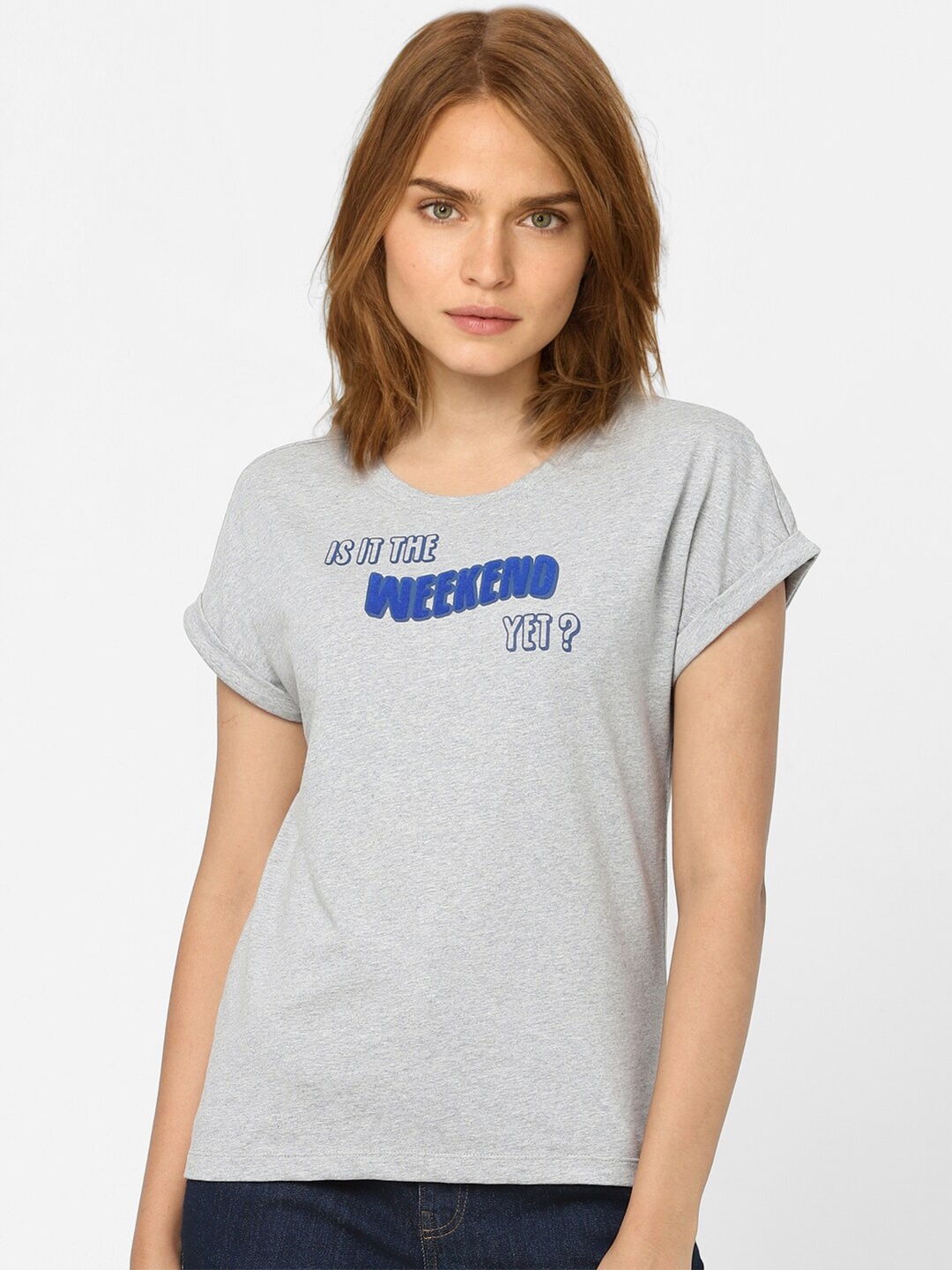 

Vero Moda Women Grey Typography Printed Extended Sleeves T-shirt