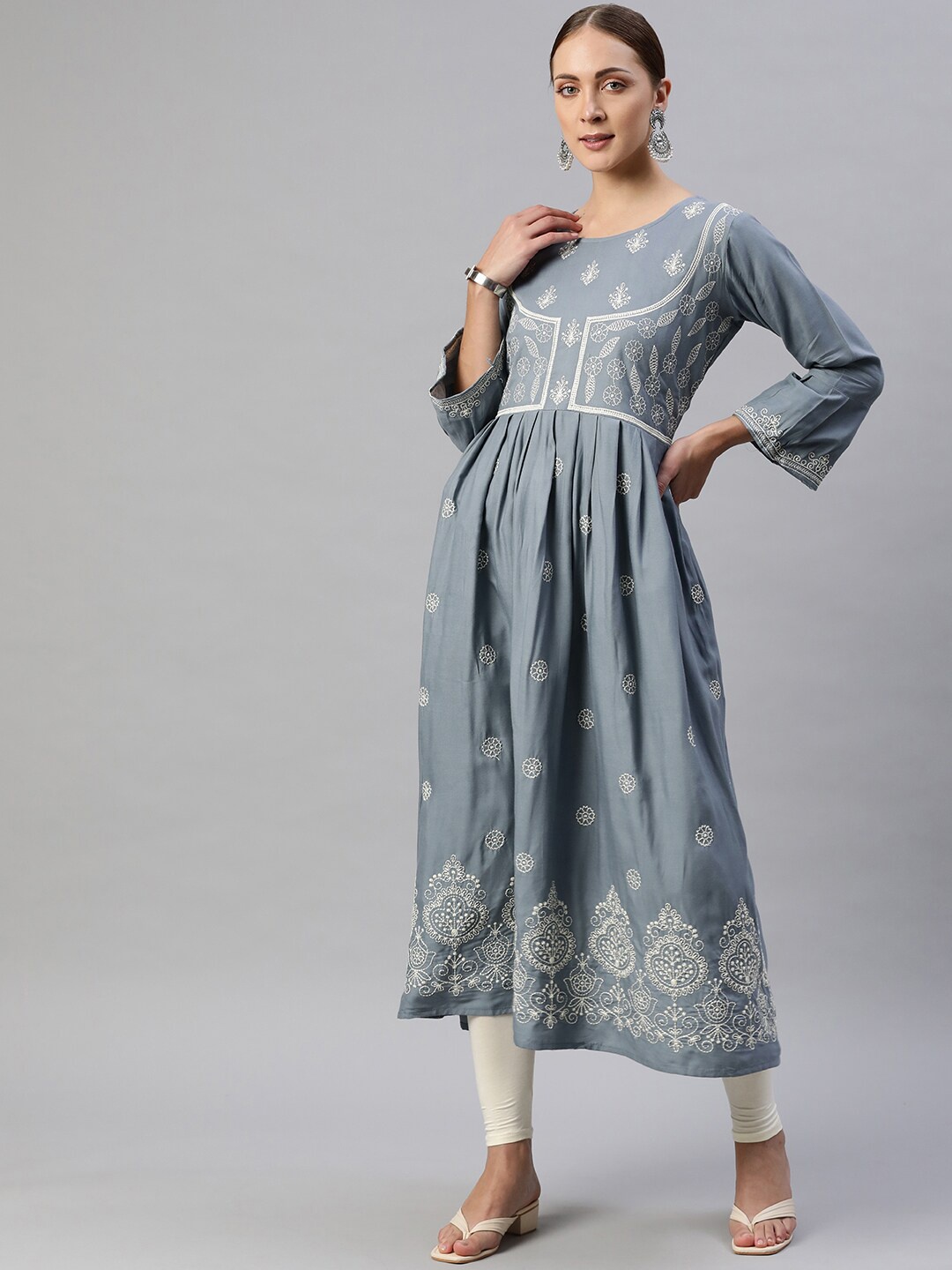 

Aarika Women Grey Floral Embroidered Anarkali Cotton Kurta