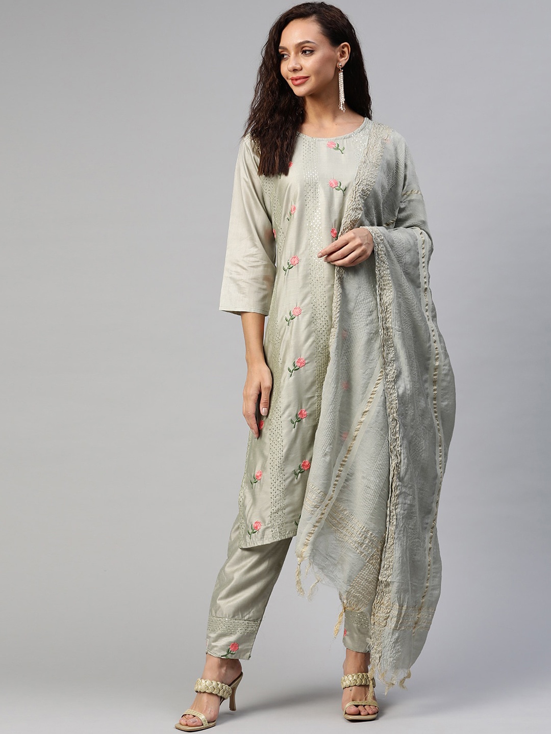

Aarika Women Green Floral Embroidered Pure Silk Kurta with Trousers & With Dupatta