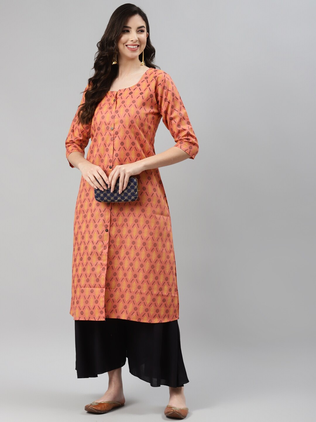 

Aarika Women Peach-Coloured & Black Ethnic Motifs Printed Cotton Kurta