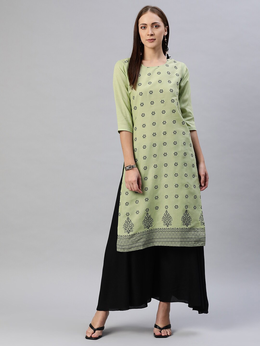 

Aarika Women Green Floral Printed Cotton Kurta