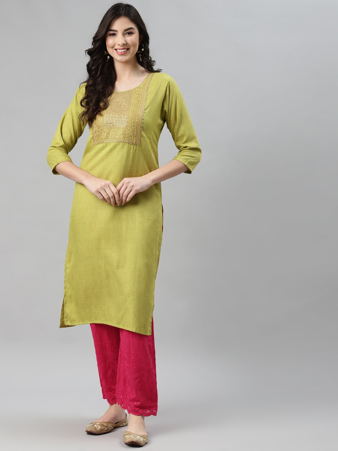 

Aarika Women Green Geometric Embroidered Kurta