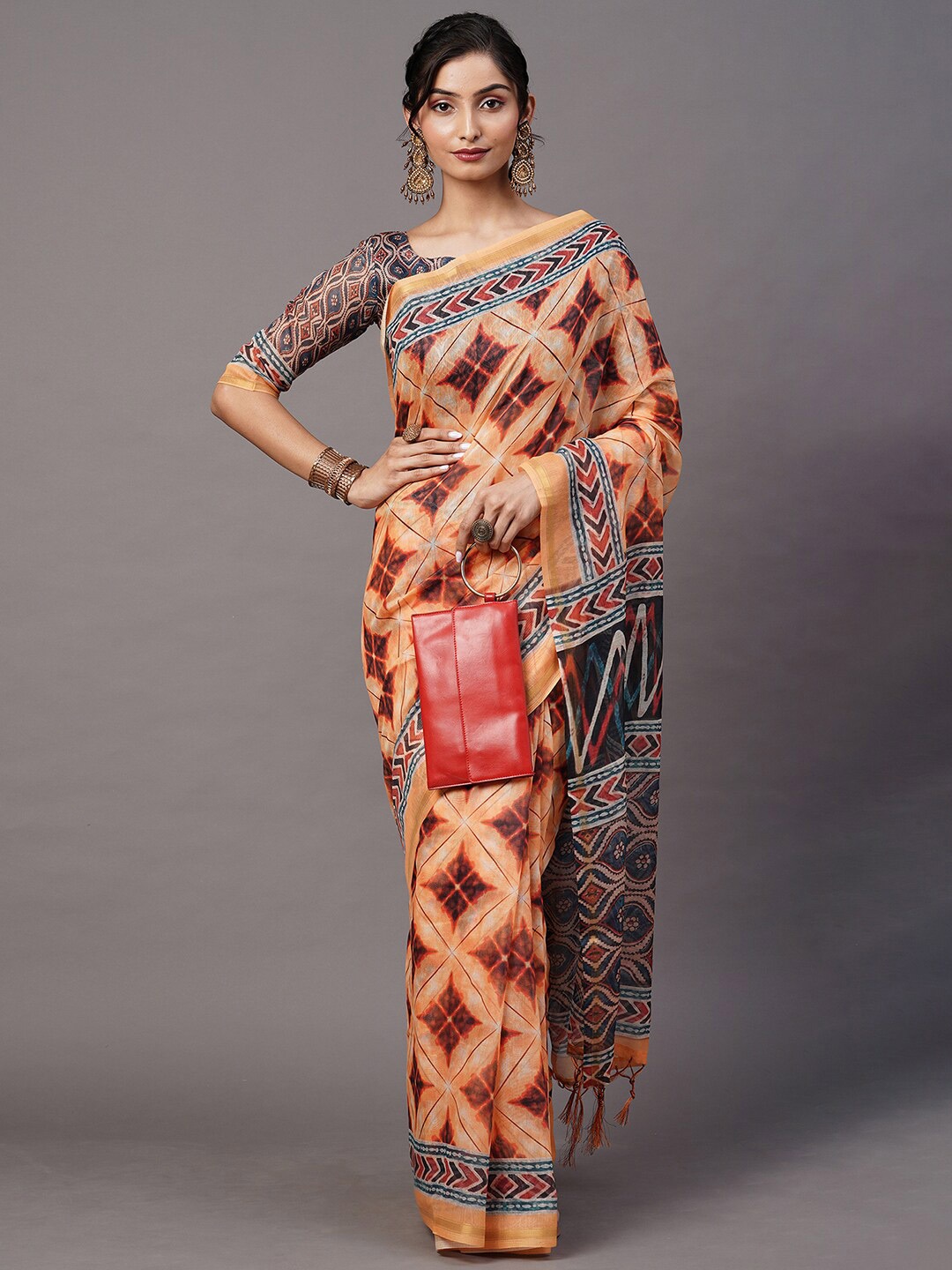

Mitera Peach-Coloured & Brown Linen Blend Saree