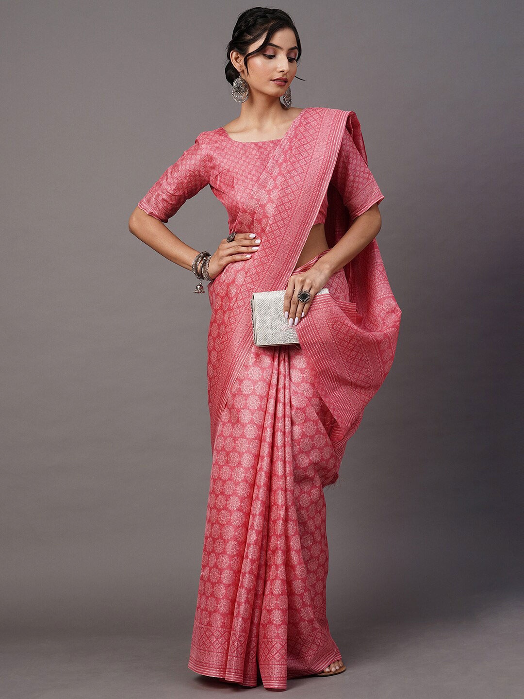 

Mitera Pink Floral Printed Silk Blend Bhagalpuri Saree