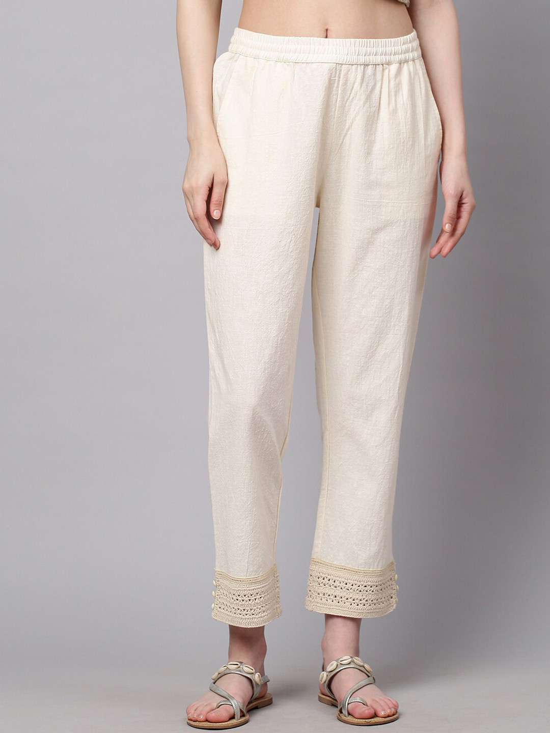 

Chemistry Women Cream Trousers