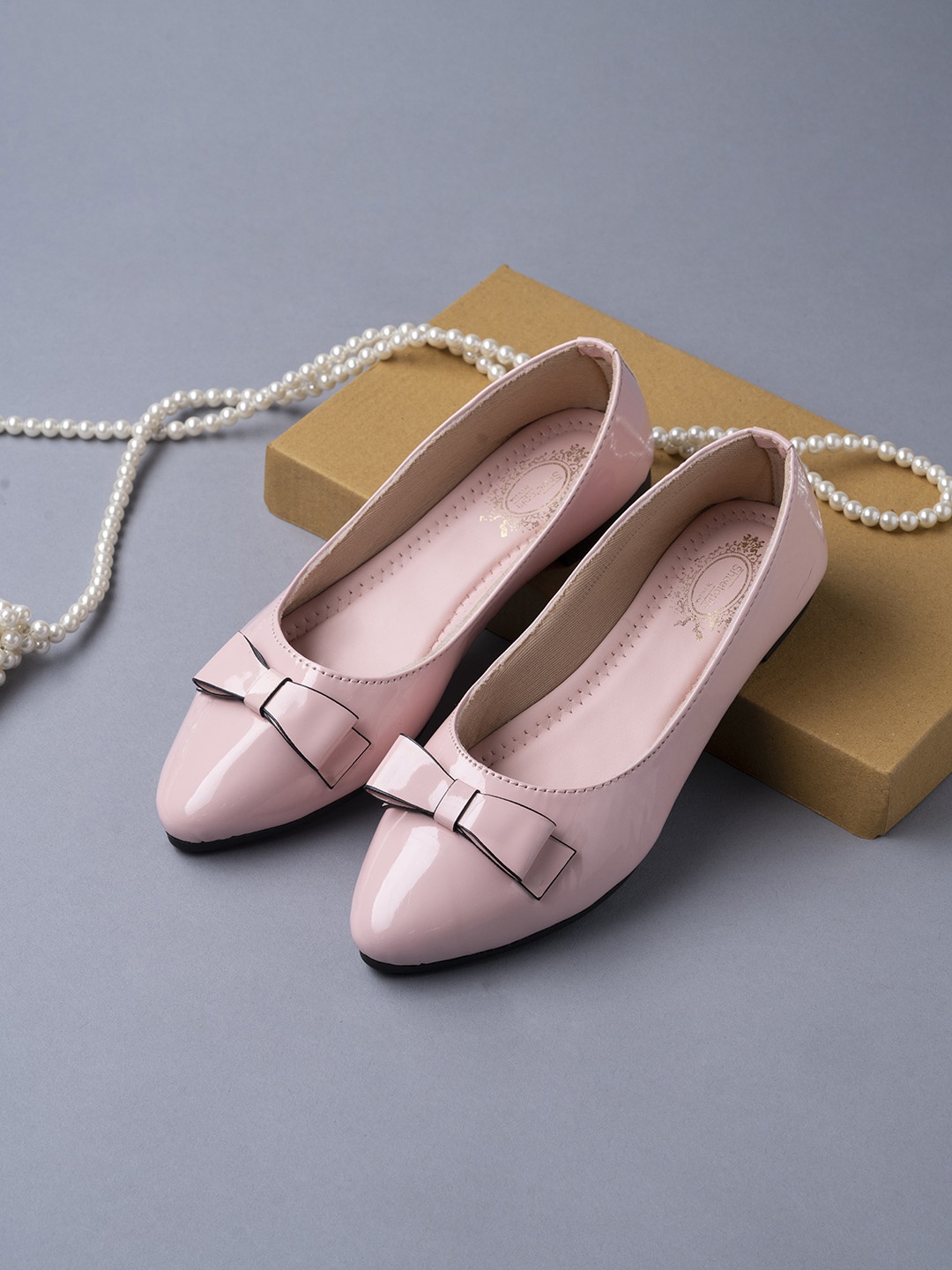 

Shoetopia Girls Pink Ballerinas with Bows Flats