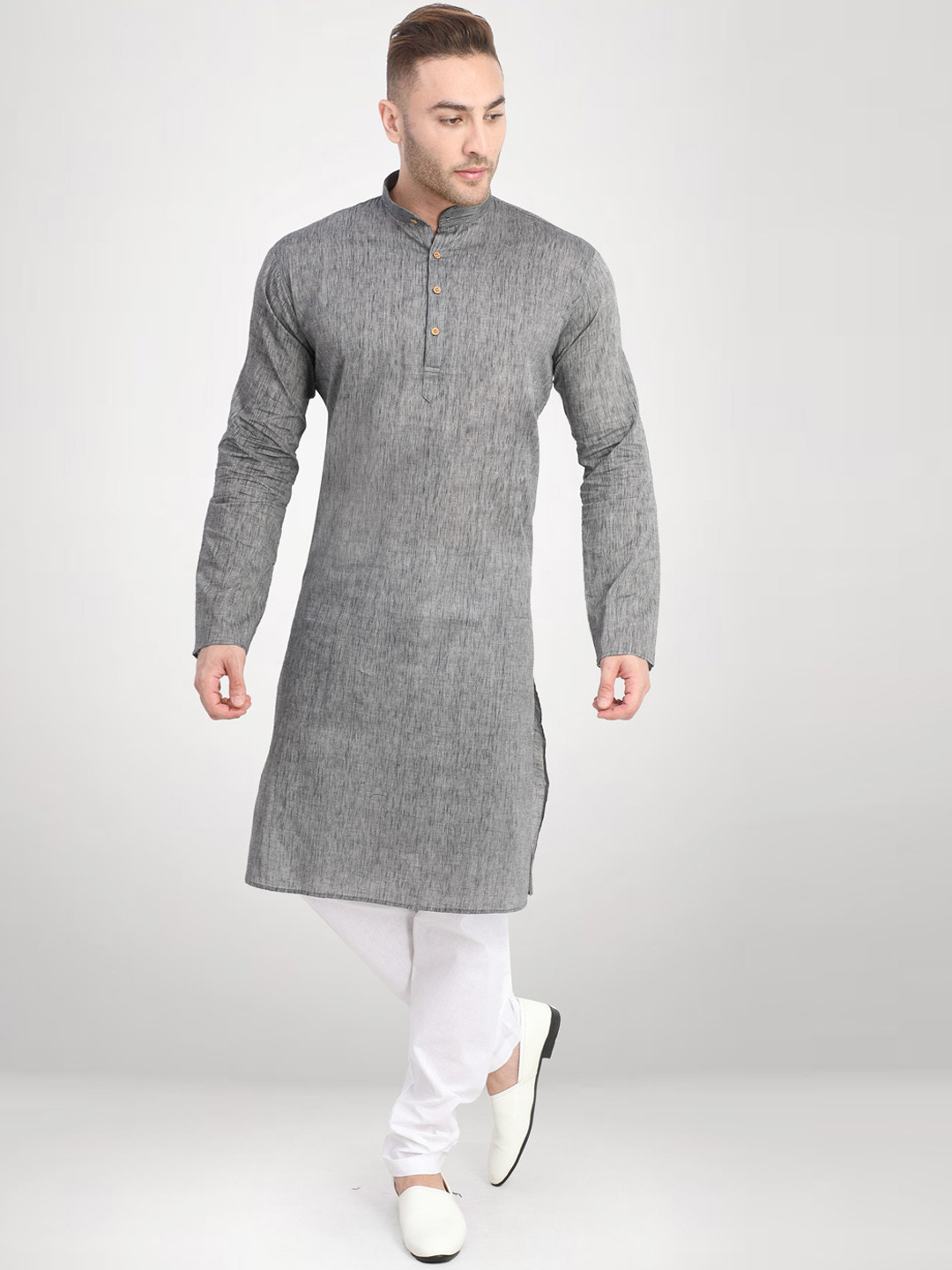 

RG DESIGNERS Men Silver-Toned Kurta with Pyjamas