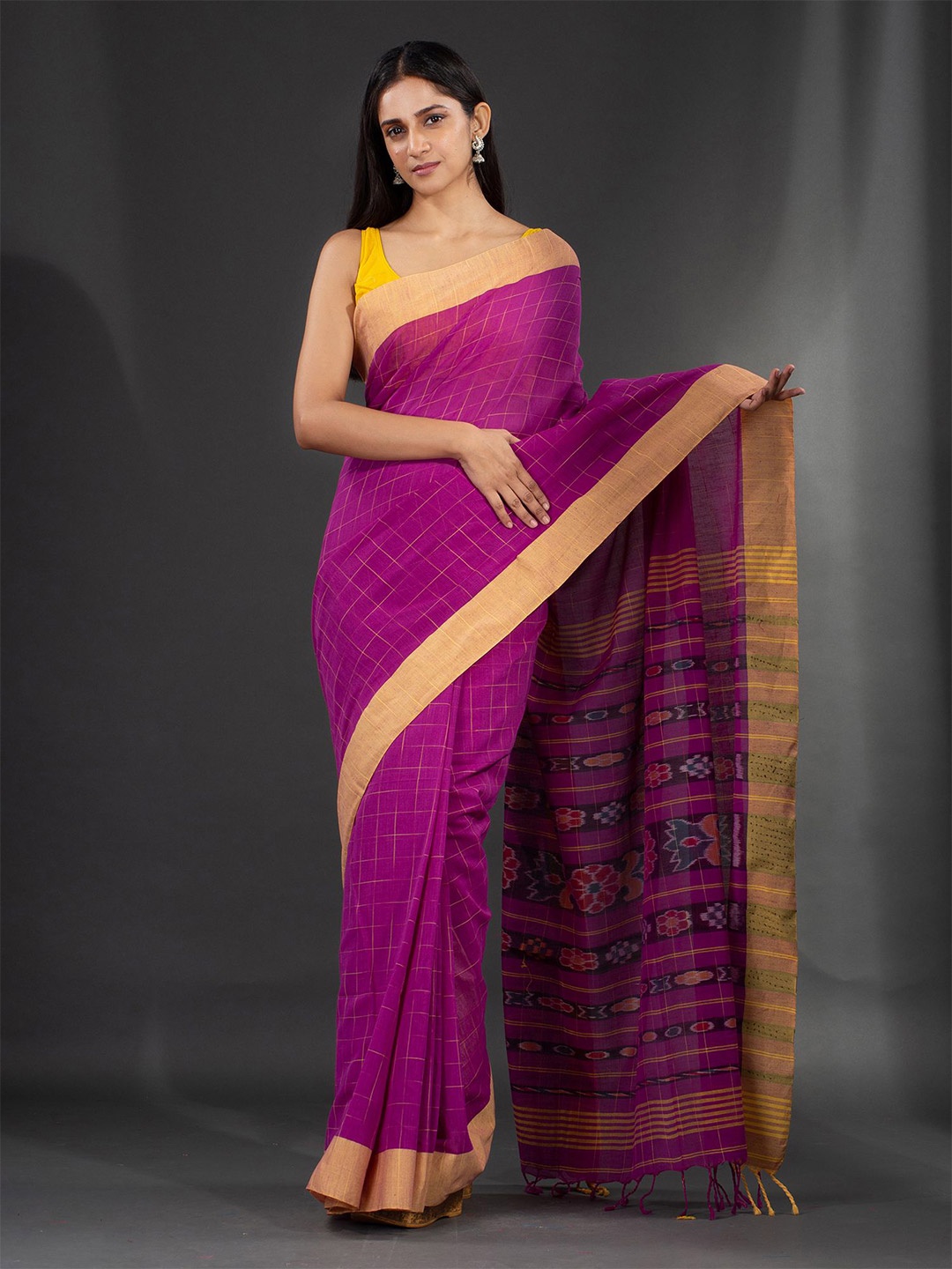 

Charukriti Magenta & Beige Checked Pure Cotton Saree