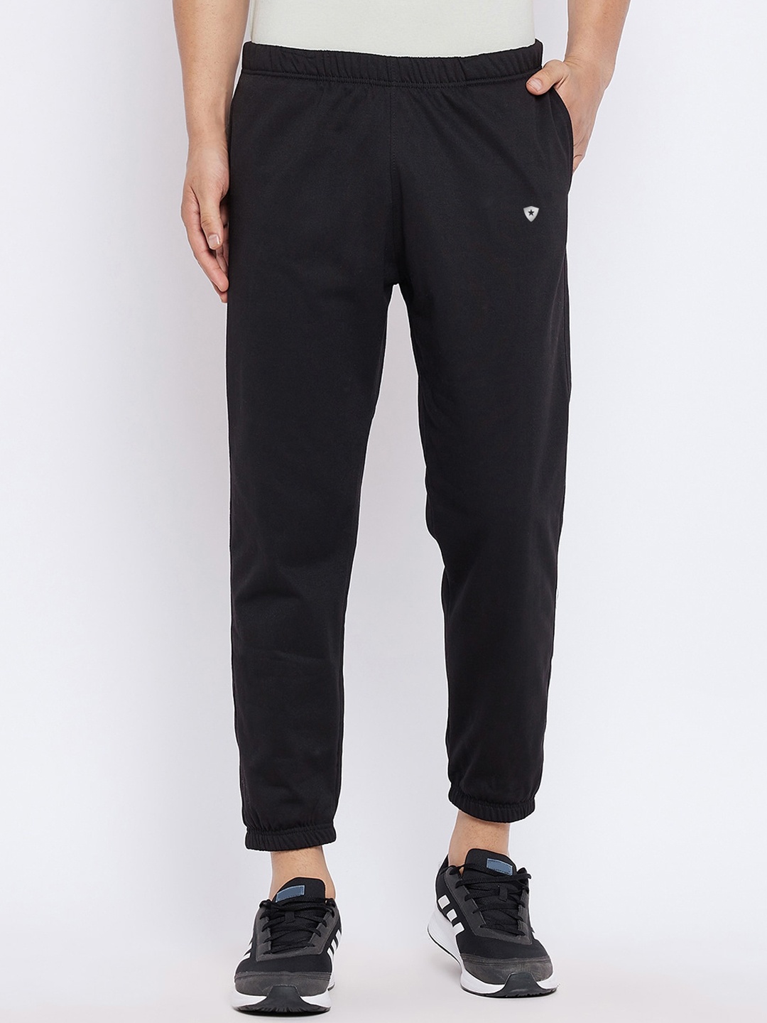 

FRENCH FLEXIOUS Men Black Solid Relaxed-Fit Track Pants