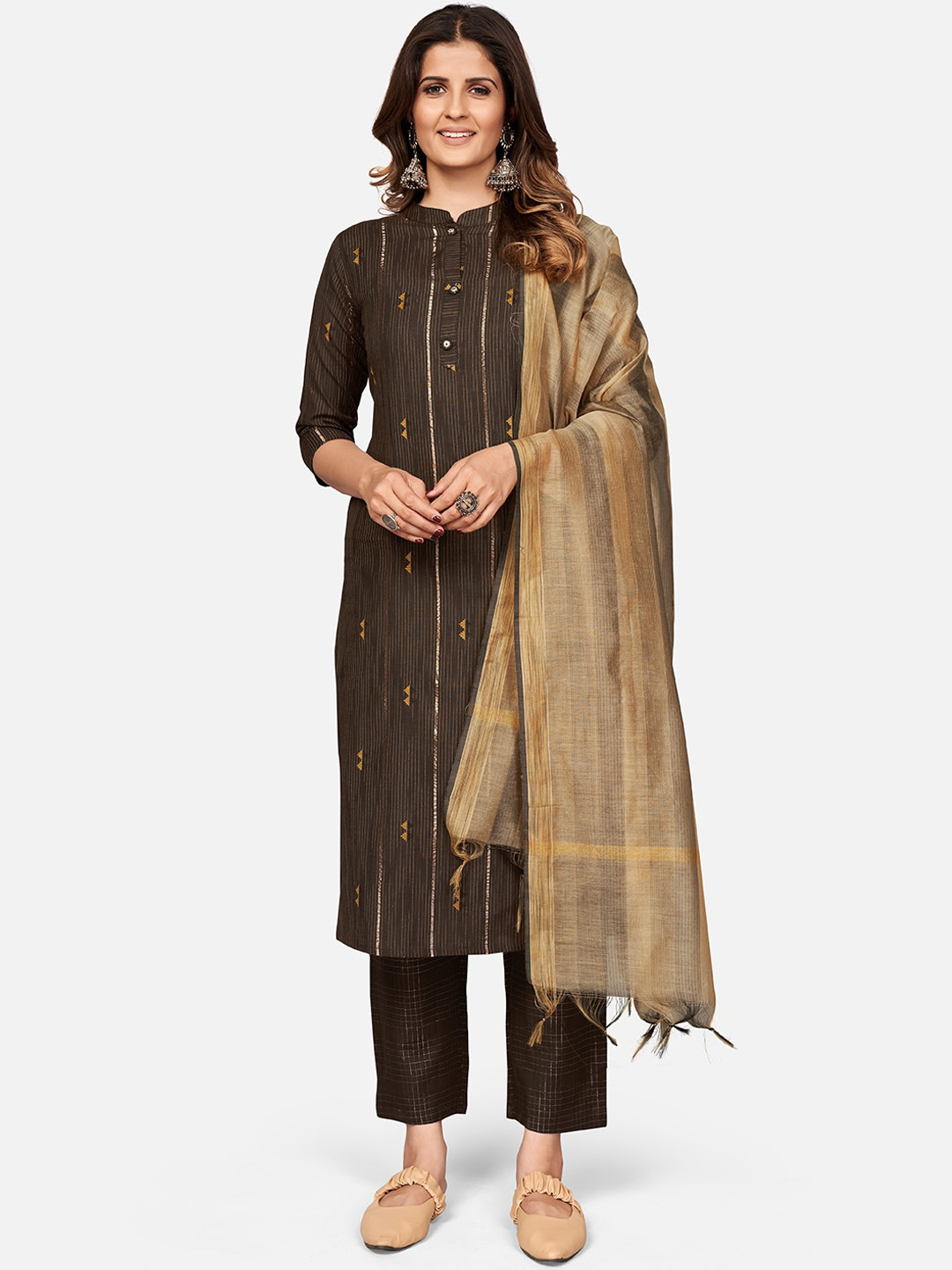 

Vbuyz Women Brown Printed Cotton Blend Kurti with Trousers & With Dupatta