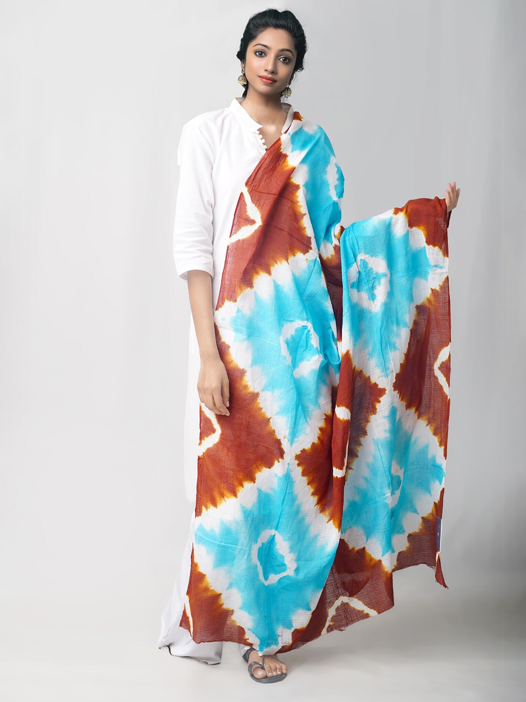 

Unnati Silks Blue & Brown Dyed Pure Cotton Tie and Dye Dupatta