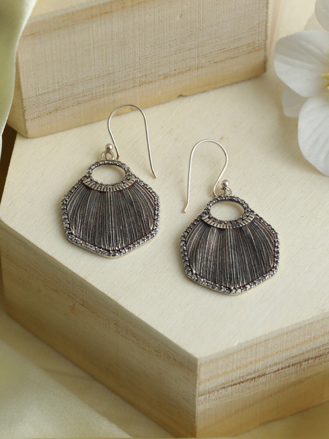 

SHEER by Priyaasi Silver-Toned 92.5 Sterling Silver Oxidised Drop Earrings