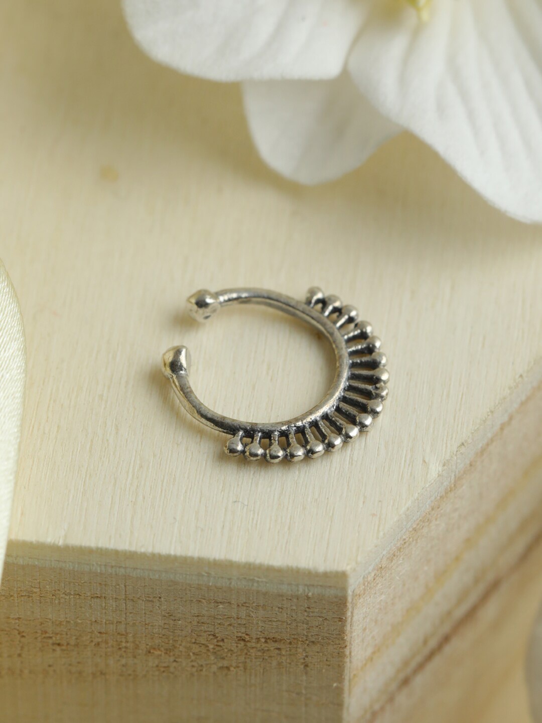 

SHEER by Priyaasi Silver-Plated 92.5 Sterling Silver Oxidised Septum Nosepin