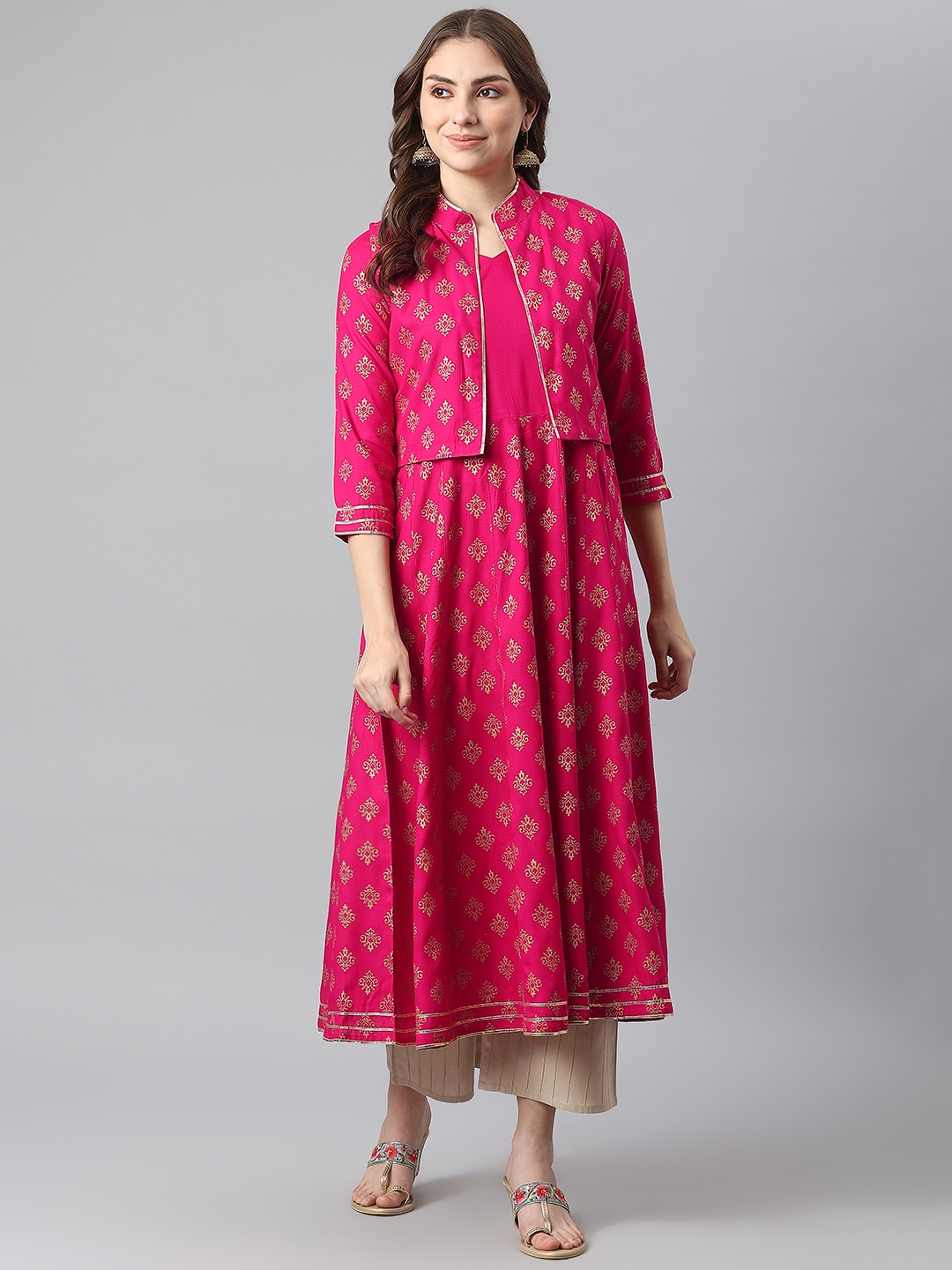 

KALINI Women Pink Ethnic Motifs Printed Anarkali Kurta with Jacket