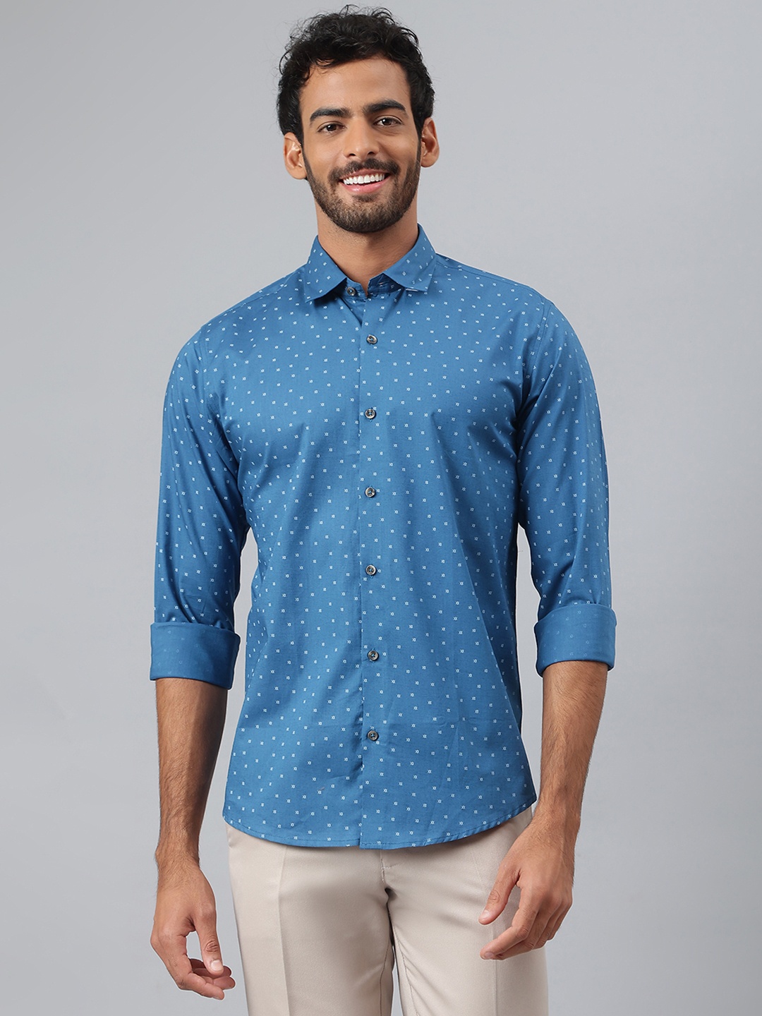 

MR BUTTON Men Blue Smart Slim Fit Printed Cotton Casual Shirt
