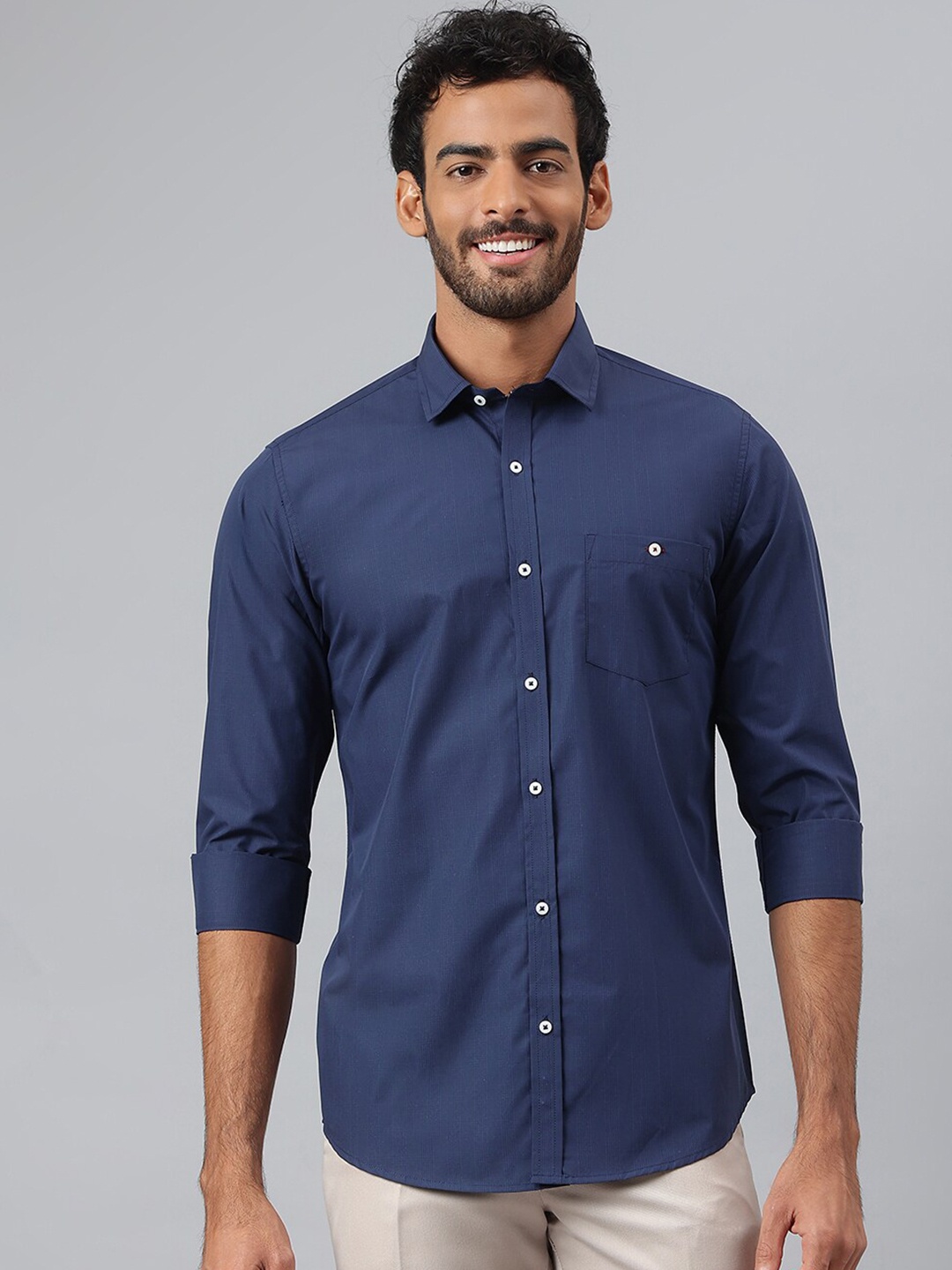 

MR BUTTON Men Blue Smart Slim Fit Cotton Casual Shirt