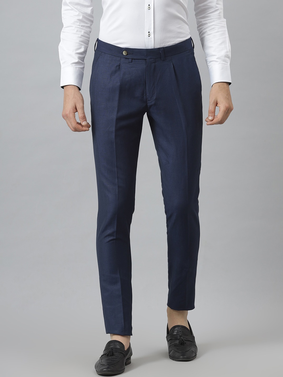 

MR BUTTON Men Blue Textured Slim Fit Pleated Trousers