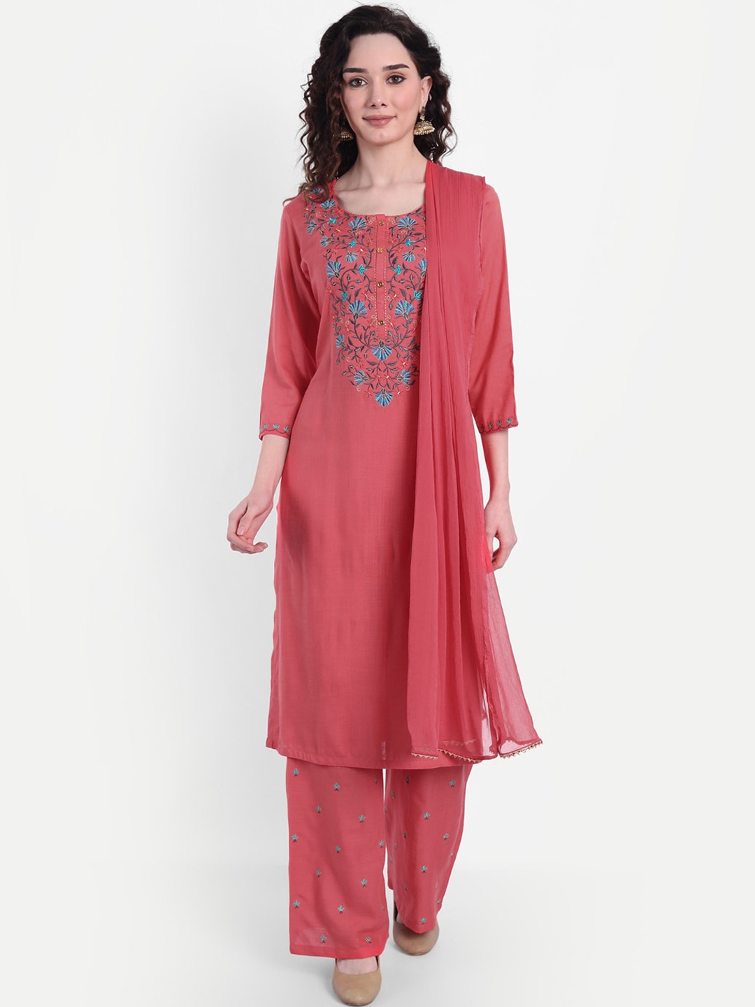 

Wyfees Women Peach-Coloured Floral Yoke Design Thread Work Kurta with Palazzos With Dupatta