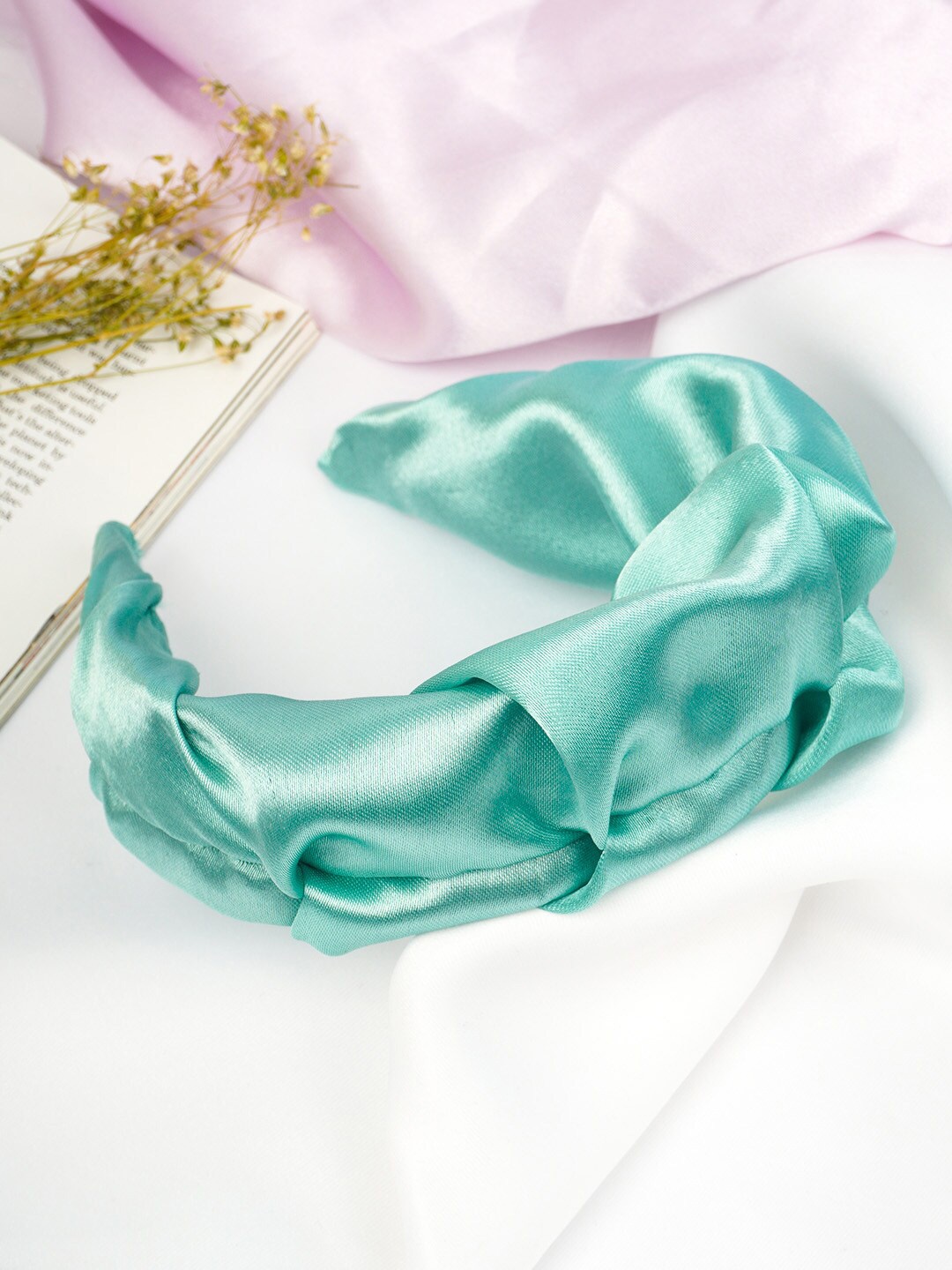 

Ferosh Women Green Solid Hairband