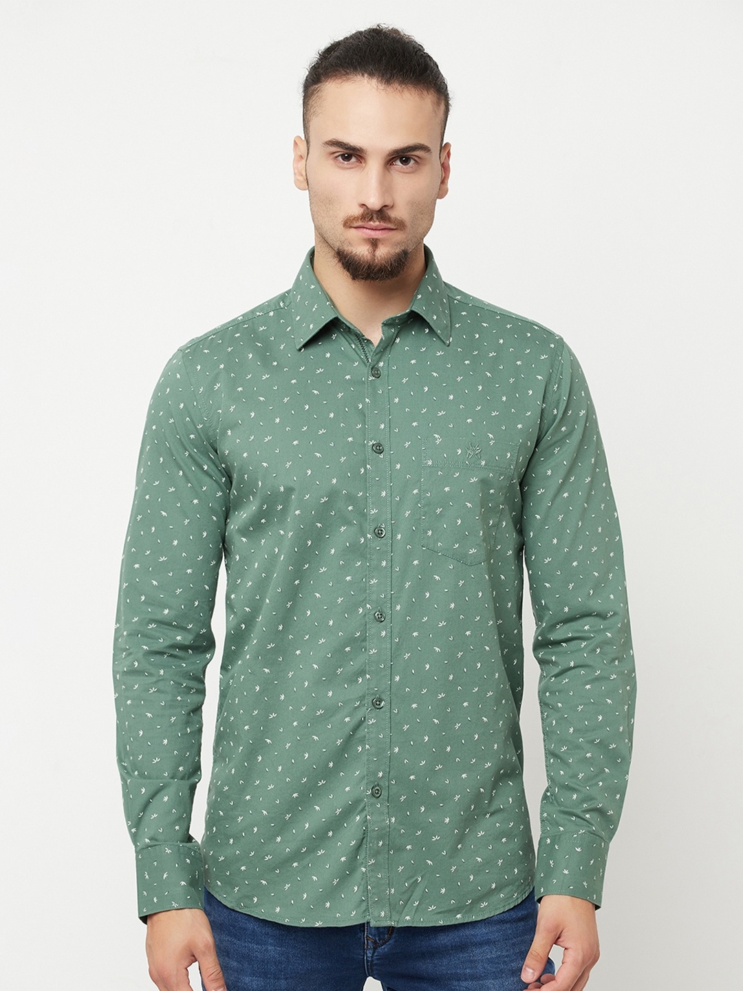 

Crimsoune Club Men Green Slim Fit Floral Printed Cotton Casual Shirt
