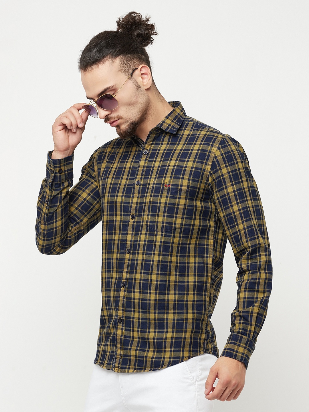 

Crimsoune Club Men Navy Blue & Yellow Slim Fit Tartan Checked Cotton Casual Shirt