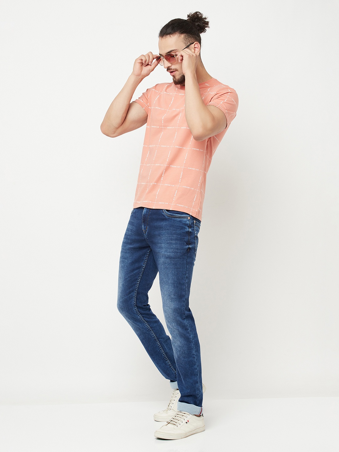 

Crimsoune Club Men Peach-Coloured Checked Slim Fit Outdoor T-shirt