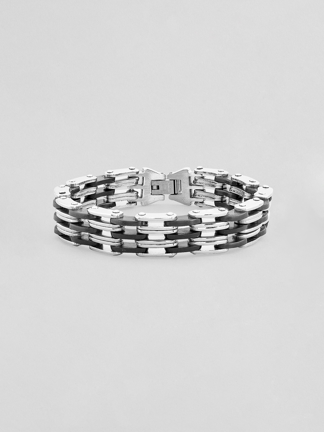 

Roadster Men Silver Bracelet