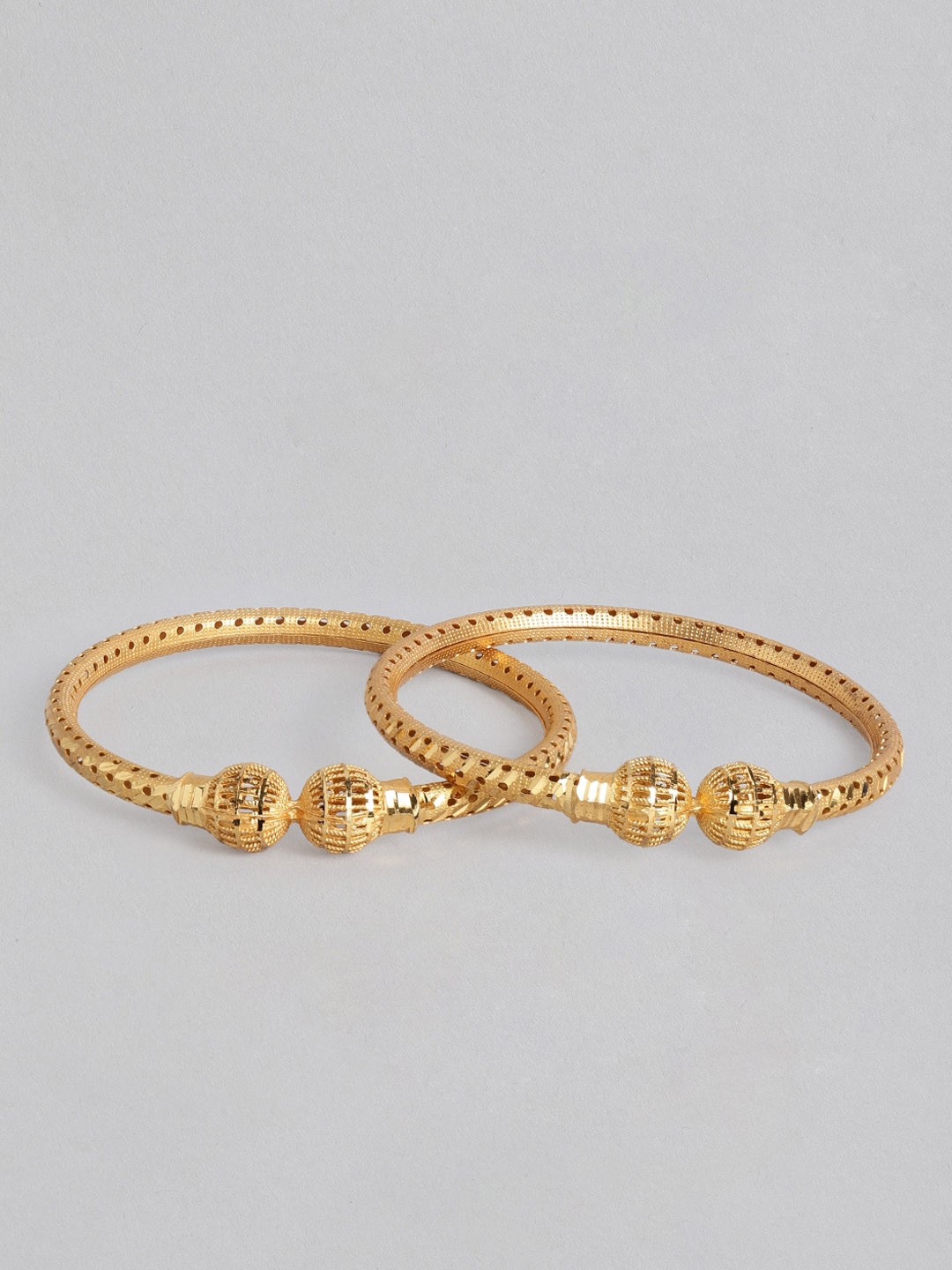 

AccessHer Set Of 4 Gold-Plated Bangles