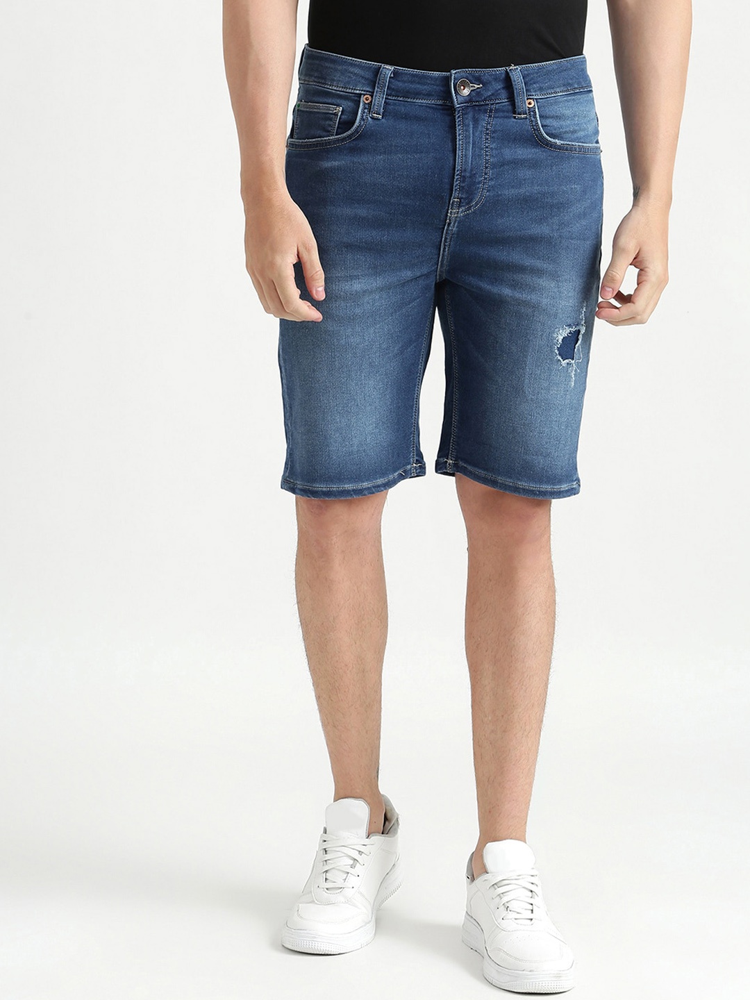 

United Colors of Benetton Men Blue Slim Fit Denim Shorts