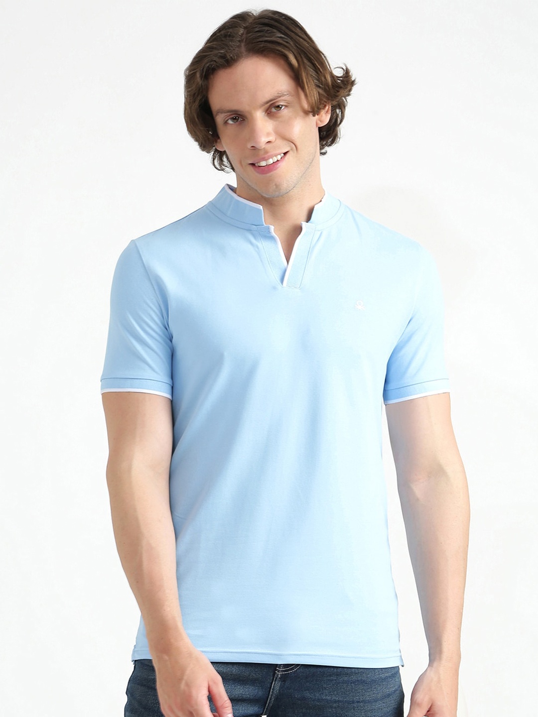 

United Colors of Benetton Men Blue Mandarin Collar T-shirt