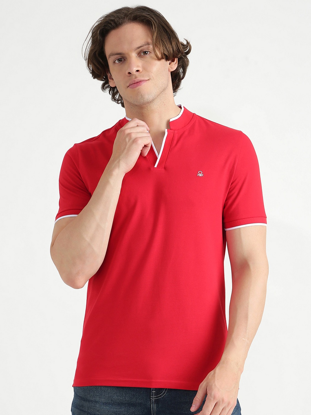 

United Colors of Benetton Men Red Mandarin Collar T-shirt