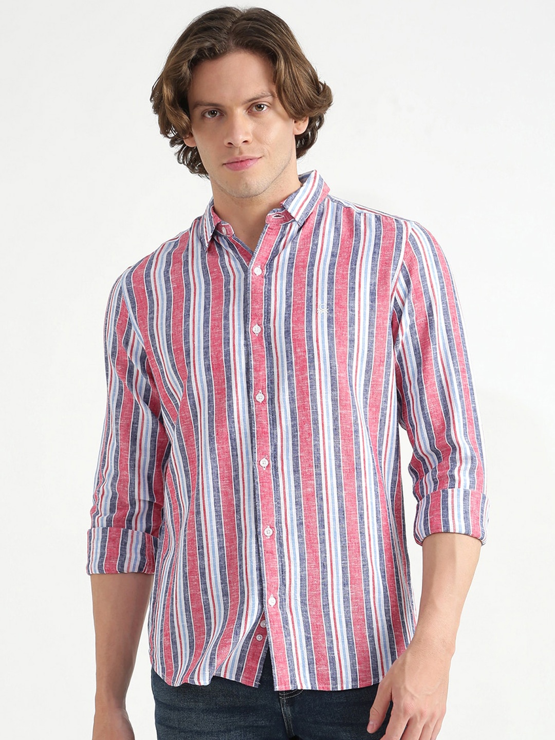 

United Colors of Benetton Men Red Slim Fit Striped Casual Shirt