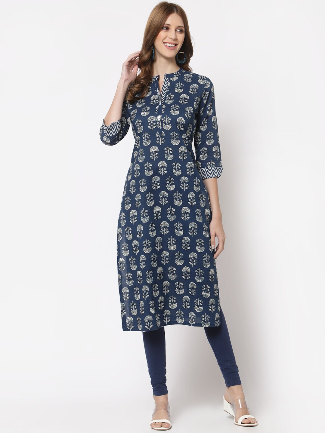 

KAMI KUBI Women Navy Blue & White Floral Printed Pure Cotton Kurta