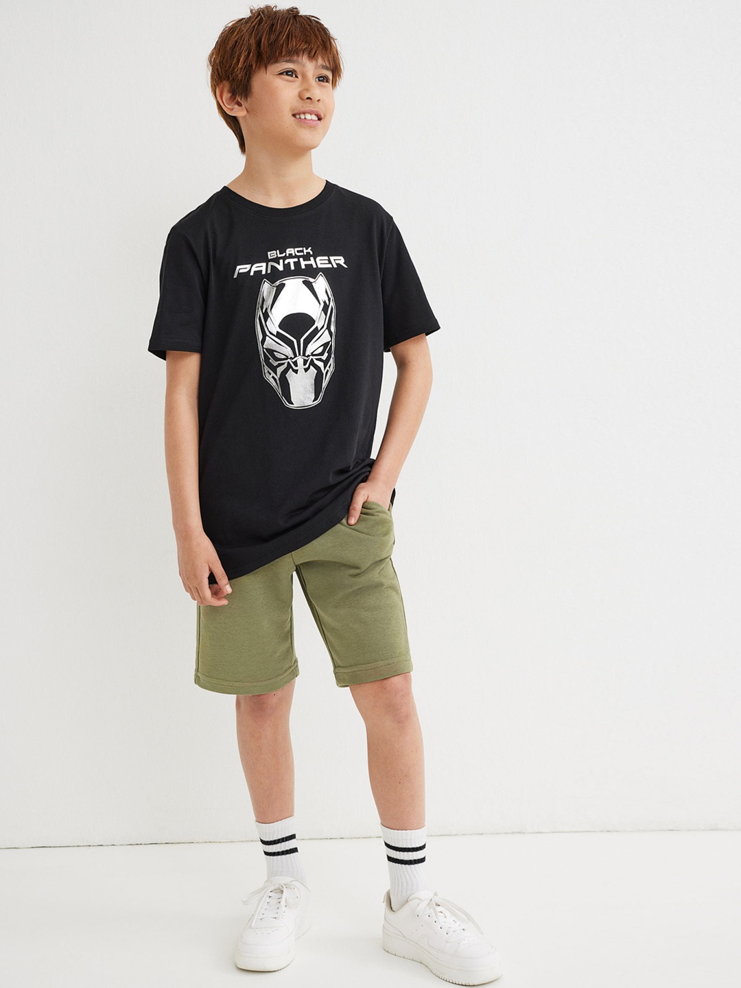 

H&M Boys Olive Green Sweatshirt Shorts