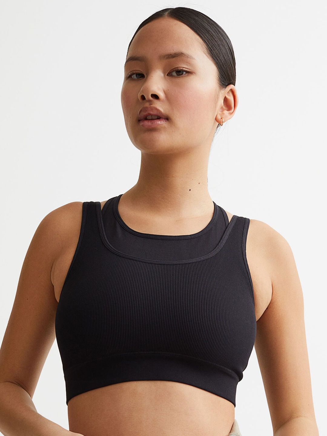 

H&M Women Black Seamless Light Support Sports Bra - 1059204002