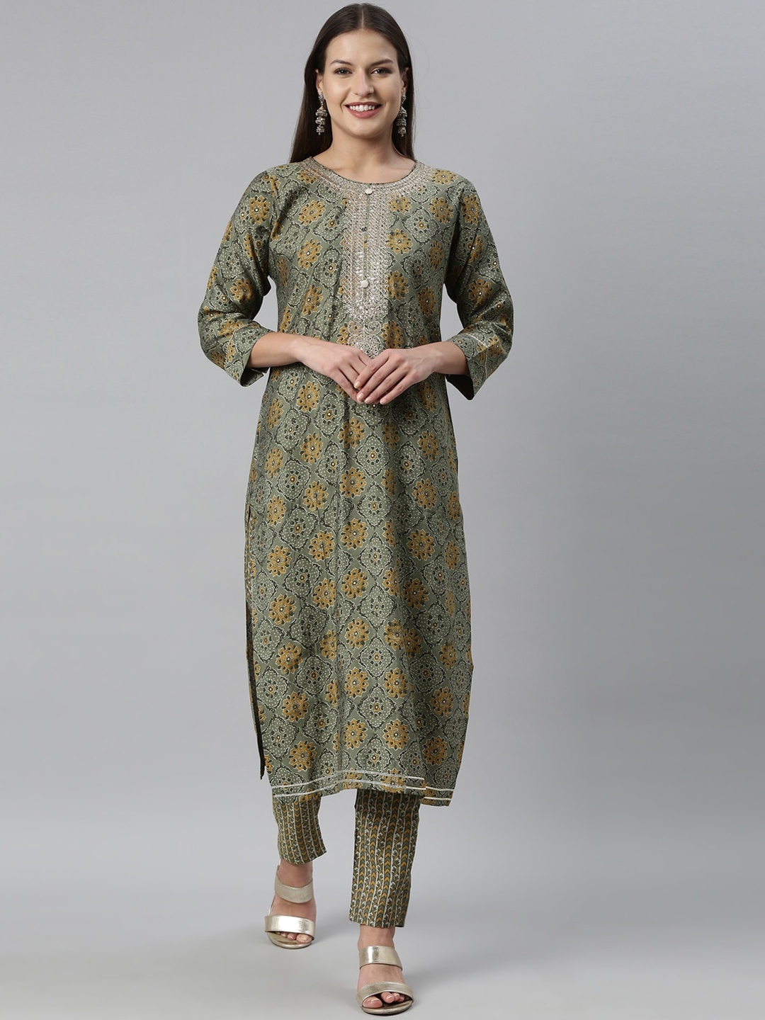 

Neerus Women Green Ethnic Motifs Printed Kurta with Trousers