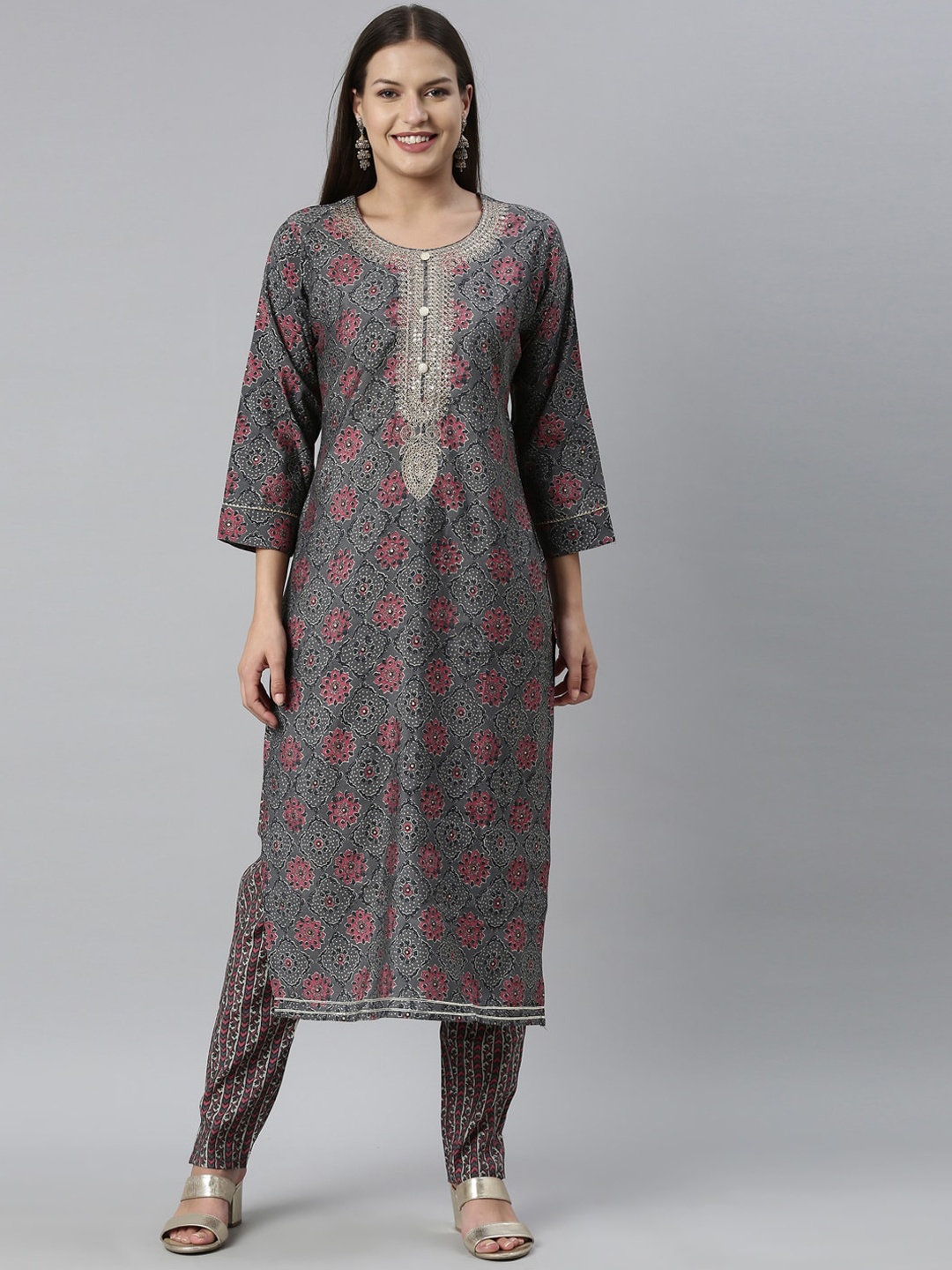

Neerus Women Grey & Pink Ethnic Motifs Printed Kurta with Trousers