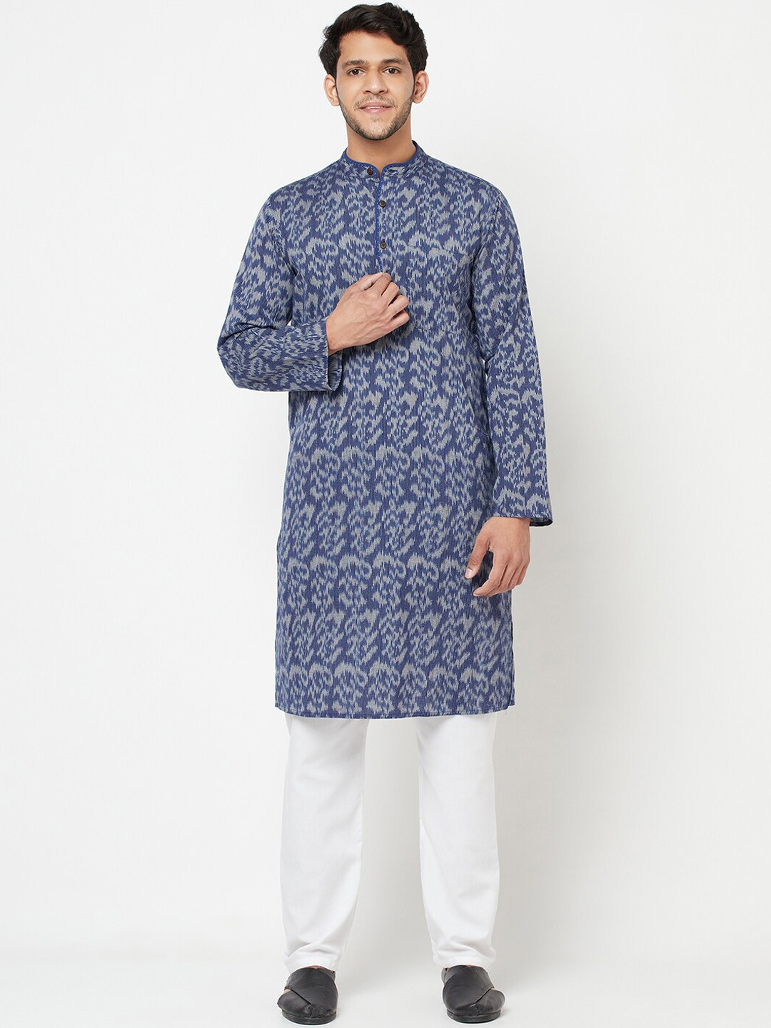 

Fabindia Men Navy Blue Printed Cotton Kurta