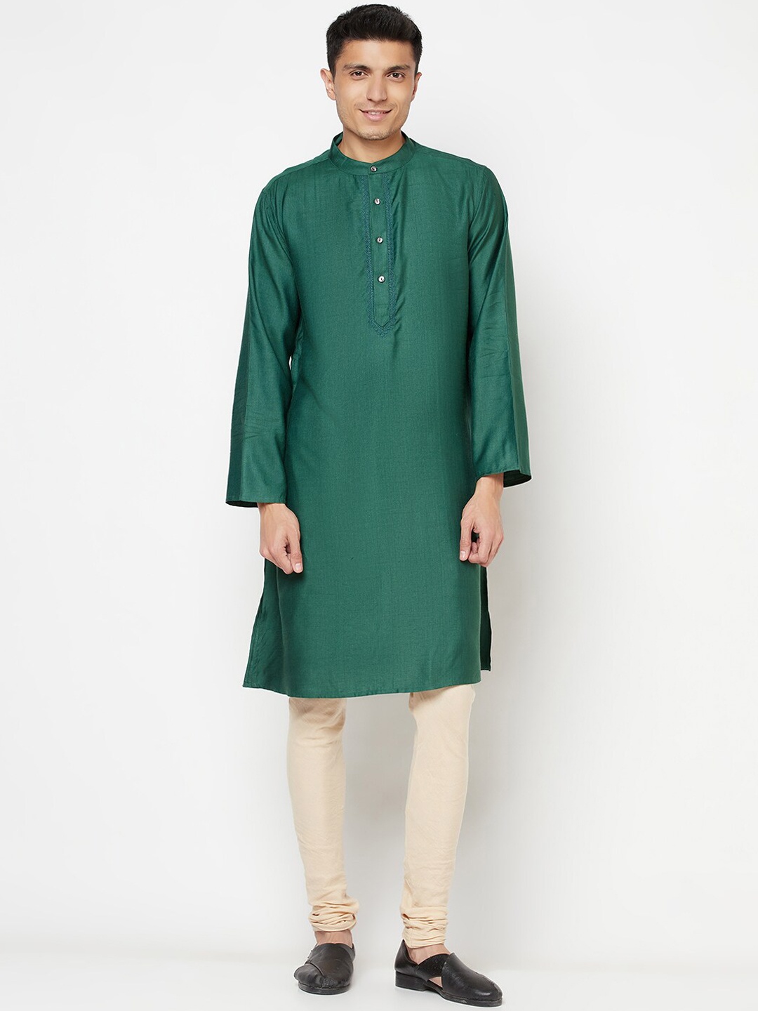 

Fabindia Men Green Thread Work Kurta