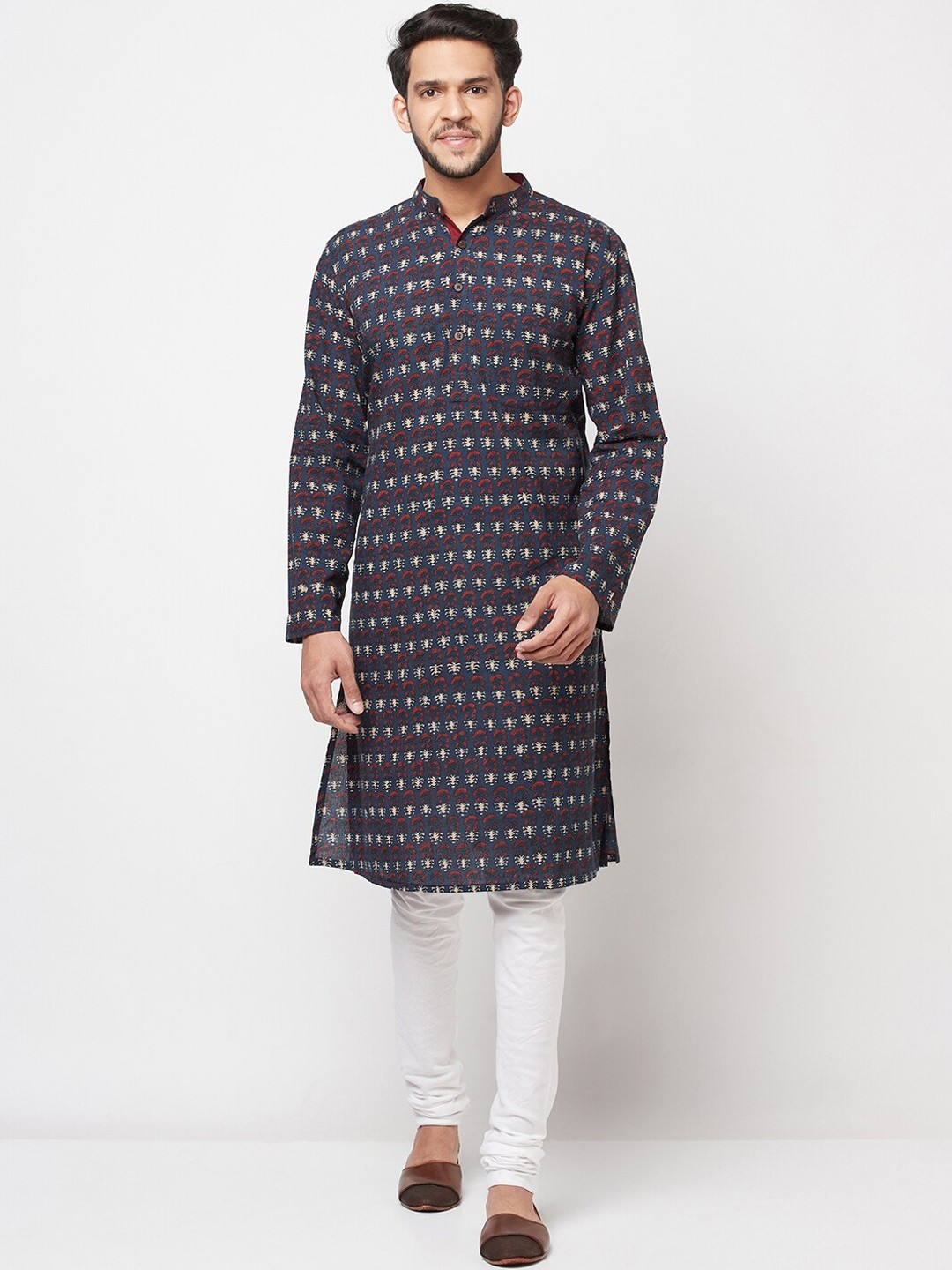

Fabindia Men Navy Blue & Red Printed Cotton Cambric Kurta