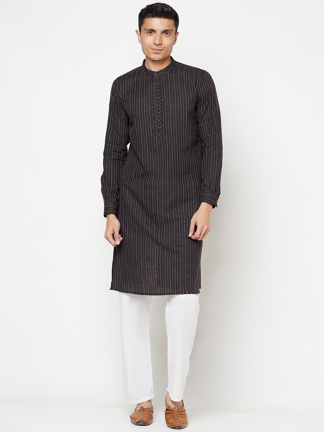 

Fabindia Men Black Striped Kurta