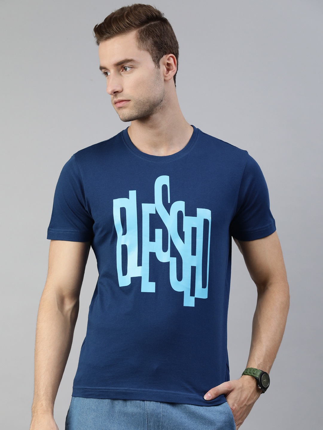 

Huetrap Men Navy Blue Typography Printed Cotton T-shirt
