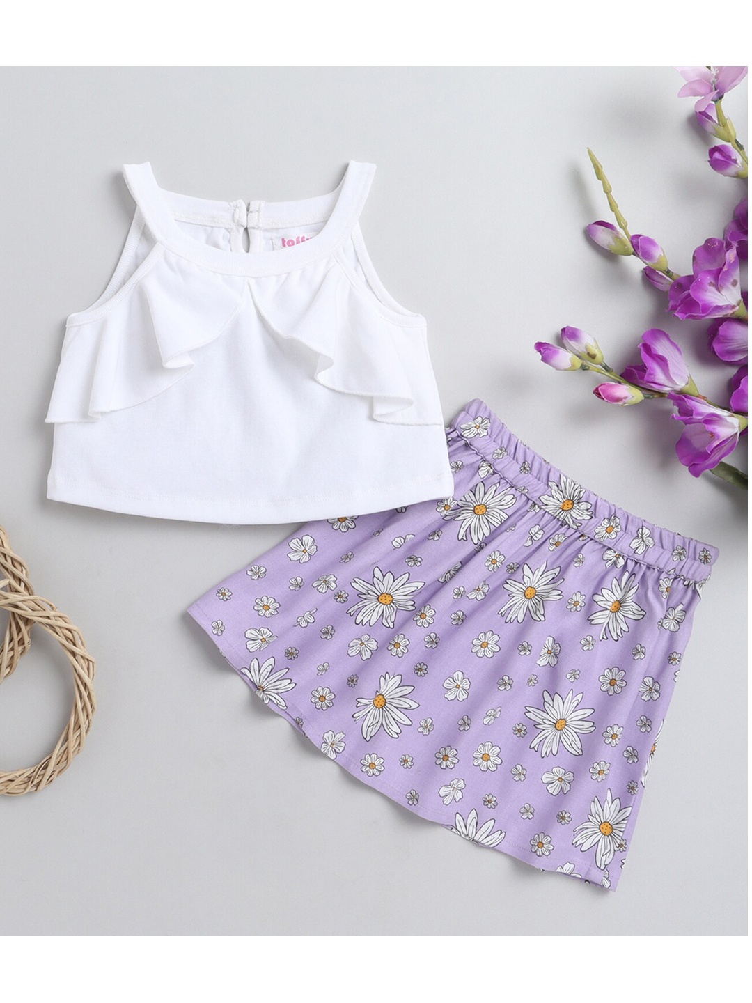 

taffykids Girls White & Lavender Crop Top With Printed Skirt