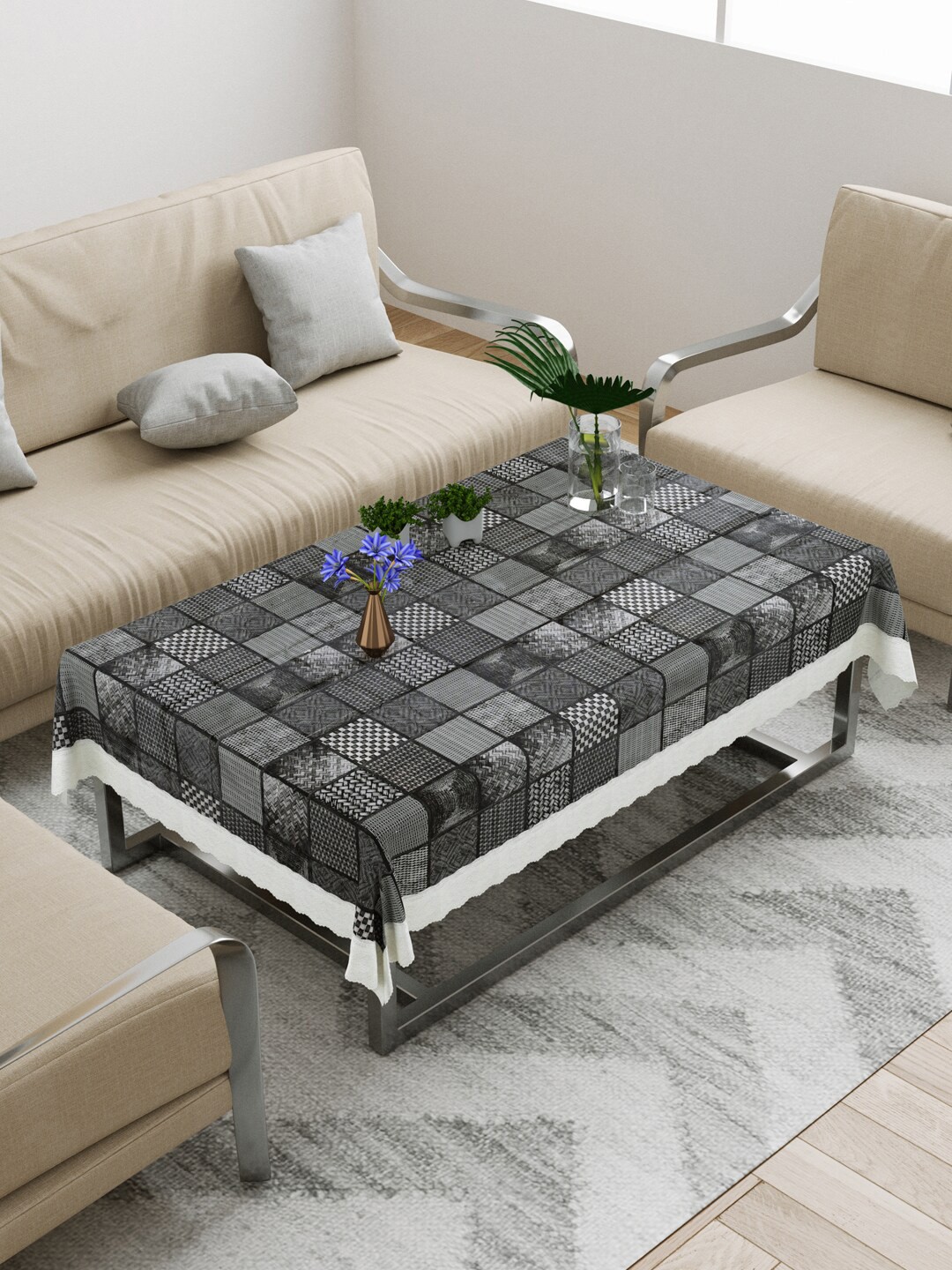 

DREAM WEAVERZ Black Wooden Jute Finish Center Table Covers
