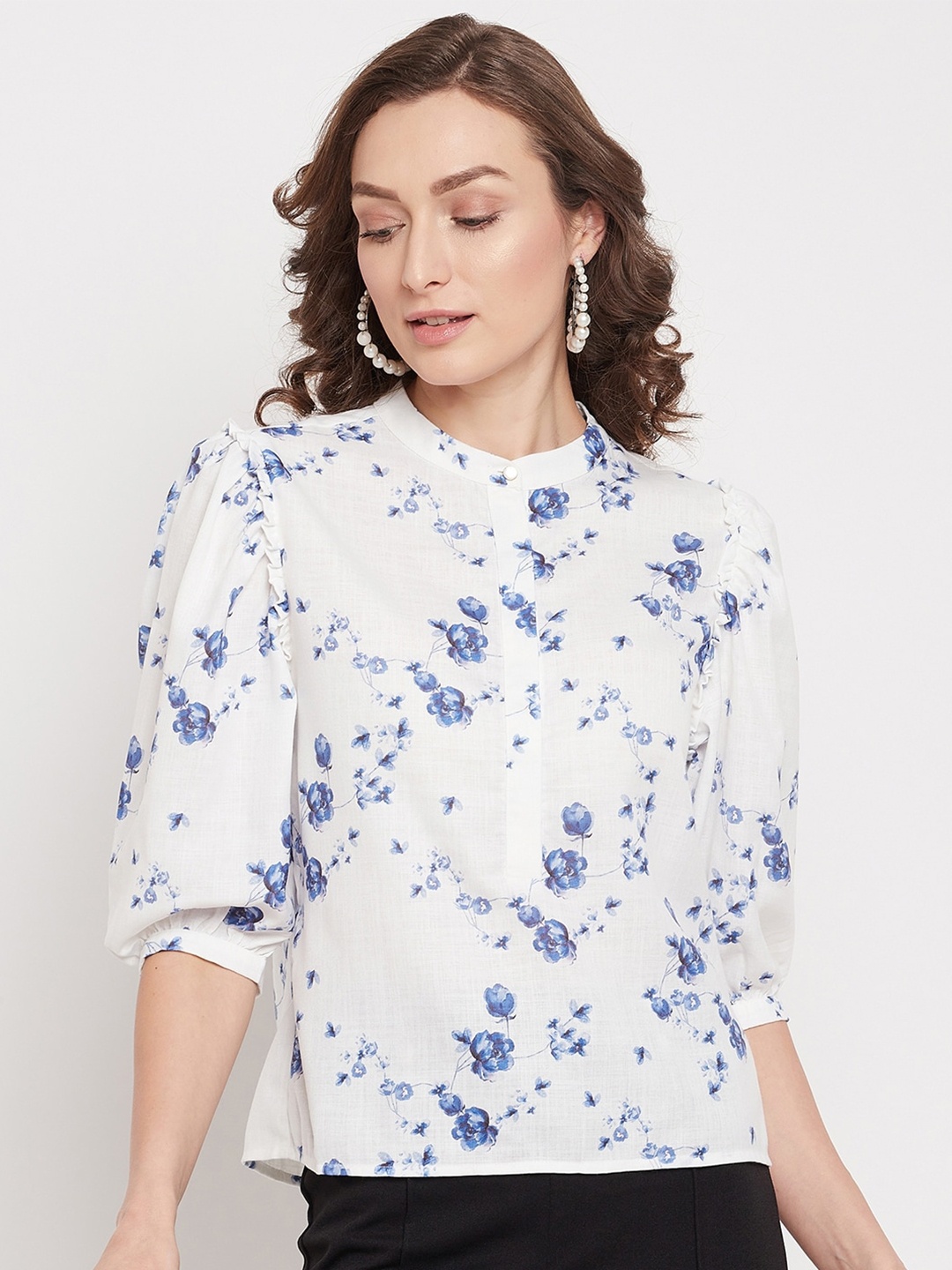 

Madame Blue & White Floral Printed Mandarin Collar Linen Shirt Style Top