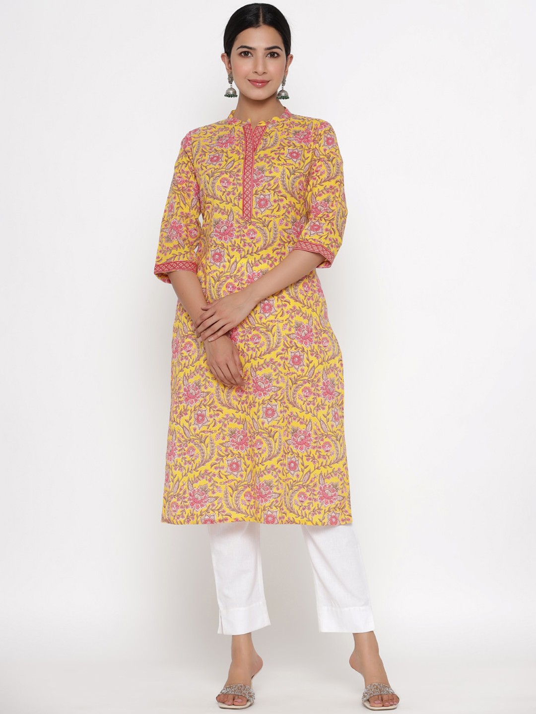 

PINKVILLE JAIPUR Women Yellow Floral Printed Mirror Work Kurta