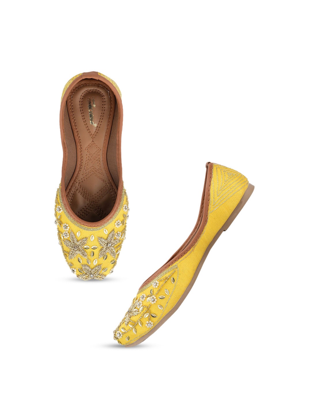 

DESI COLOUR Women Yellow Ethnic Mojaris Flats