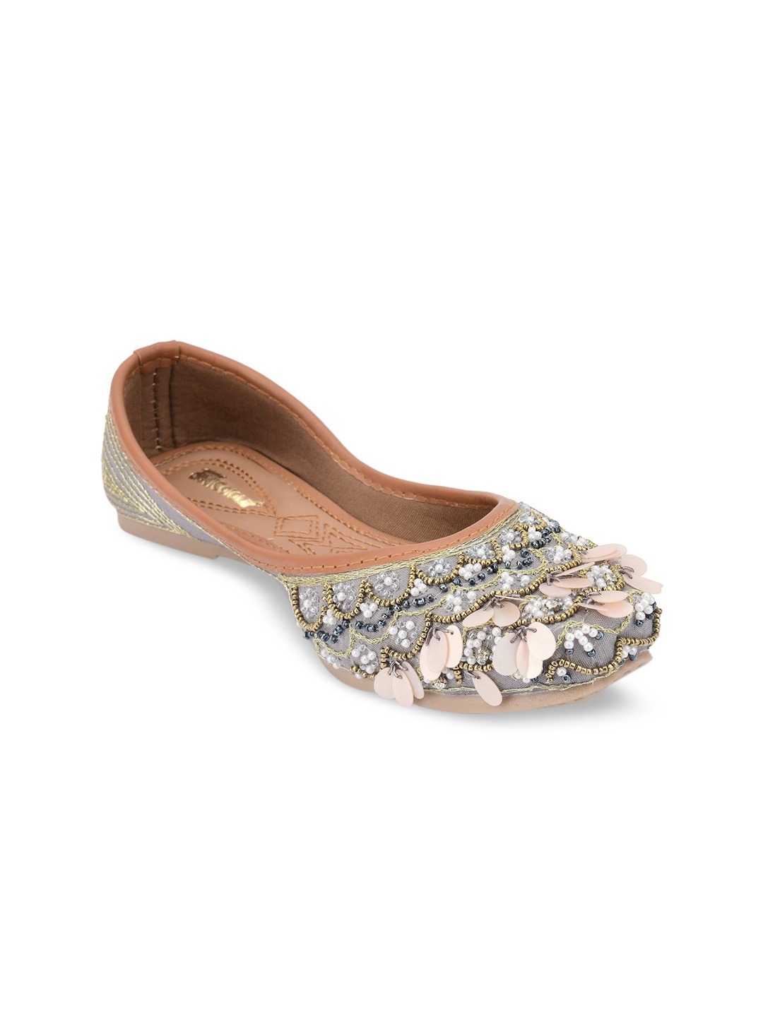 

DESI COLOUR Women Grey Embellished Leather Ethnic Mojaris