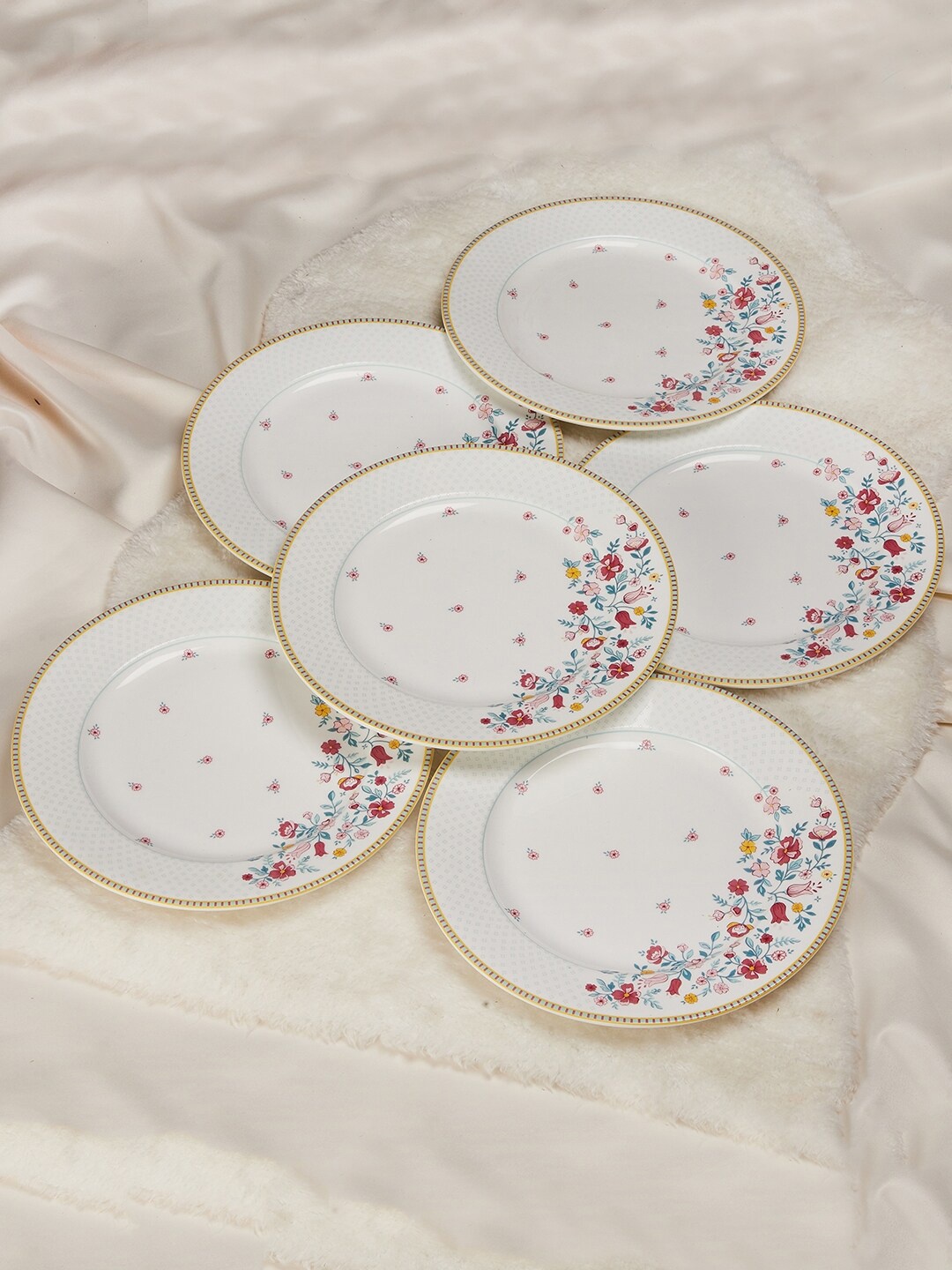 

The Wishing Chair Multicoloured set of 6 Printed Bone China Glossy Plates, Multi